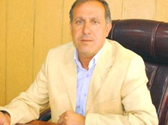 BDP'li Belediye Başkanını Dövdüler