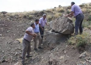 Hakkari’de Yaylacılar Su Şebekelerini Tahrip Etti