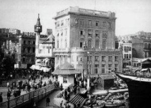 Karaköy Cami Efsanelerle Örtüldü