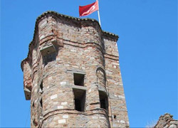 250 yıllık kule tarihe meydan okuyor