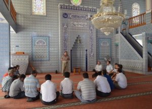 Finike’de Güzel Ezan Okuma Kursu