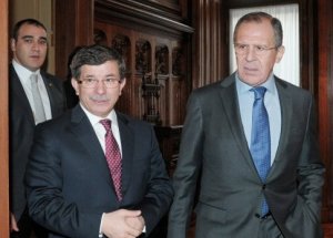 Davutoğlu, Lavrov’la Suriye’yi konuştu
