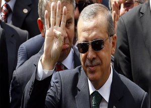 Erdoğan Selamlayınca 7 Kez Başvuruldu! Niçin mi?