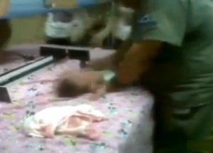 Yeni Doğmuş Bebeğe Bu Yapılır Mı?