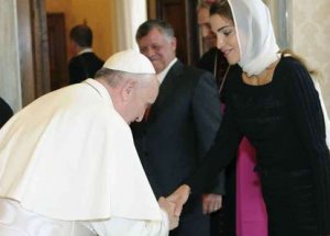 Katolik Dünyası Çıldırdı!