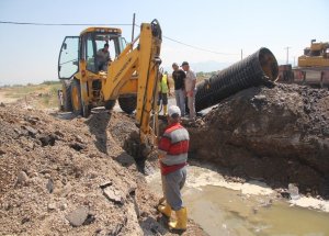 Burhaniye’de Yağmur Suyuna Menfezli Önlem