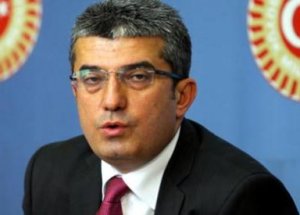 Genel Başkan Yardımcısı Danışmana Sövdü Saydı