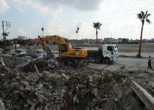 Binalar Yıkılıyor Bulvarlar Açılıyor