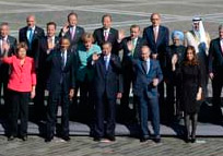 Aile Fotoğrafı Çektirdiler