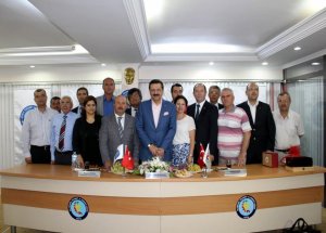 Hisarcıklıoğlu, Alaşehirde Ziyaretlerde Bulundu