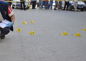Altın Yüklü Araca Kaleşnikoflu Saldırı