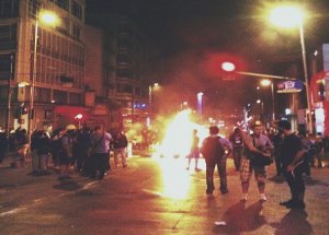 Eylemciler Kadıköy'ü Yakıp Yıktı