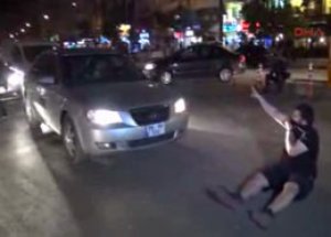 Eylemciler Vatandaşları İsyan Ettirdi