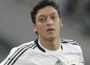 Zidan'dan, Mesut Özil'i Kızdıracak Sözler!