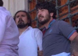 Cuma Namazında Saldırgan Dehşeti!