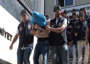 Sakar Hırsız Paraları Yaktı