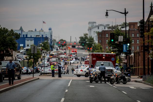 ABD Donanma Üssüne Silahlı Saldırı