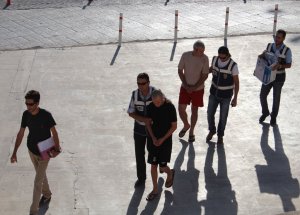 Sahte Jitem’ciler Polise Yakalandı