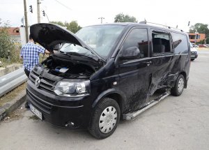 Işık İhlali Kazaya Neden Oldu: 12 Yaralı