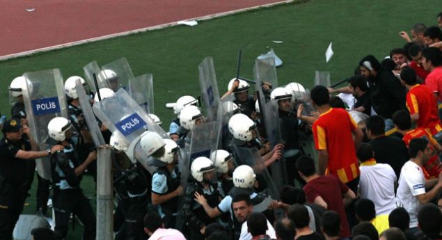Olimpiyat Stadı'nda Olaylar Çıktı