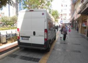 İzmit'te Kaldırım İşgaline Af Yok