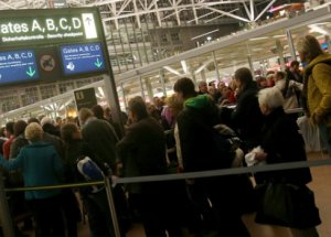 Düsseldorf Havalimanı'nda Alarm