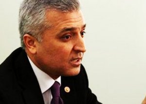 AK Partili Vekilin Kardeşi İki Kişiyi Bıçakladı