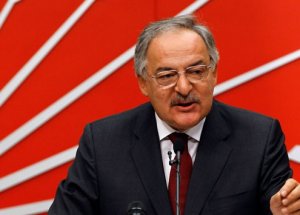 CHP'de Sarıgül Belirsizliği