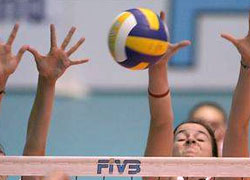 Voleybolcu Milliler madalyayı garantiledi