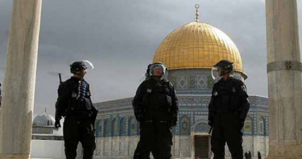 İsrail Askerleri 1 Filistinli Genci Öldürdü!