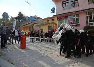 Bolu'da Olaylı Yıkım
