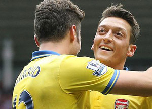 Mesut'a Göre Ronaldo mu, Messi mi?