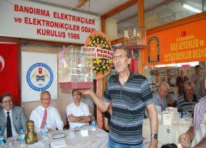 Binlerce Liralık Kuşlar Kapışıldı