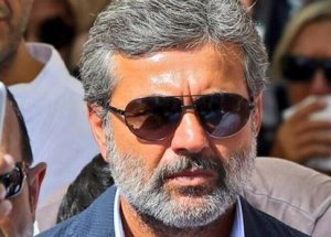 Kocaman Aradı,Yanal Buldu!