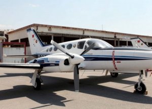 Lüks otomobil fiyatına uçak