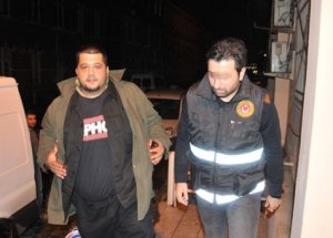Rapçi Fuat Tutuklandı! Ceza Aranıyor