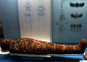 Mısır'da Firavun Mumyası Bulundu