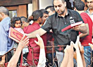 Kur’an Dağıtımına Almanya’dan Engel