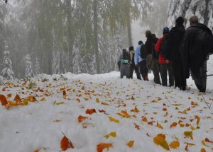 Kar Eşliğinde Sonbahar Yürüyüşü Yapıldı