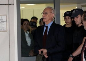 Eski Bakana 20 Yıl Hapis