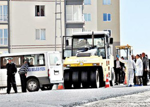 Lastik Silindirin Ezdiği İşçi Öldü