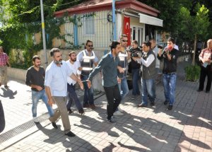 Diyarbakır Cinayetlerine 4 Tutuklama