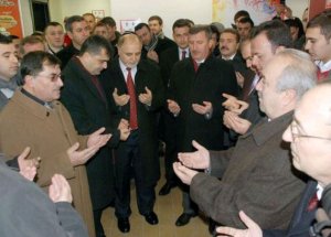 Burger King'i Dualarla Açtılar!