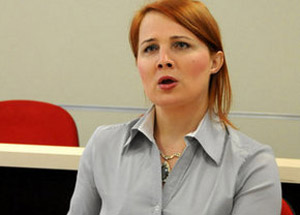 Transseksüel Öykü Hangi Partiden Aday?