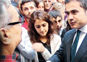 Bakan'ın CHP'li Kadınla Atışması