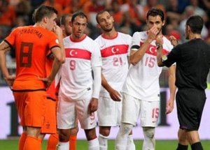 Hollanda Türkiye Maçı Muhtemel İlk 11'leri