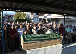 Hırsız Kurbanı Adam Toprağa Verildi