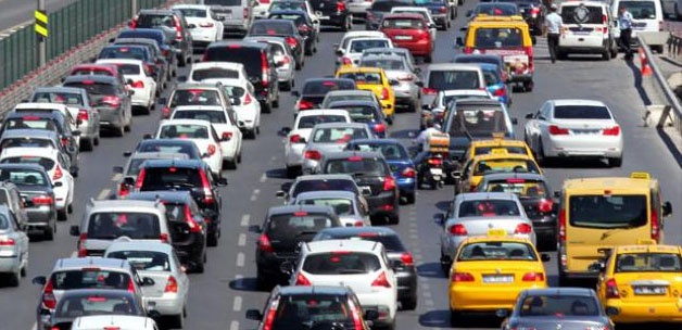 TEM'de Trafik Yoğunluğu Devam Ediyor