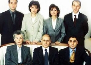 Sezer'in Kızları Neden İşten Çıkartıldı?