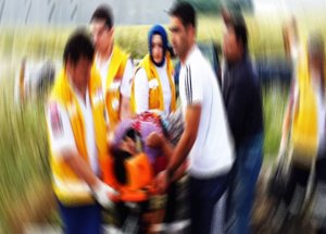 Düğün Konvoyuna Tır Çarptı: 5 Ölü